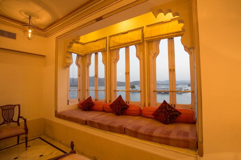 Taj Fateh Prakash Palace Удайпур Экстерьер фото