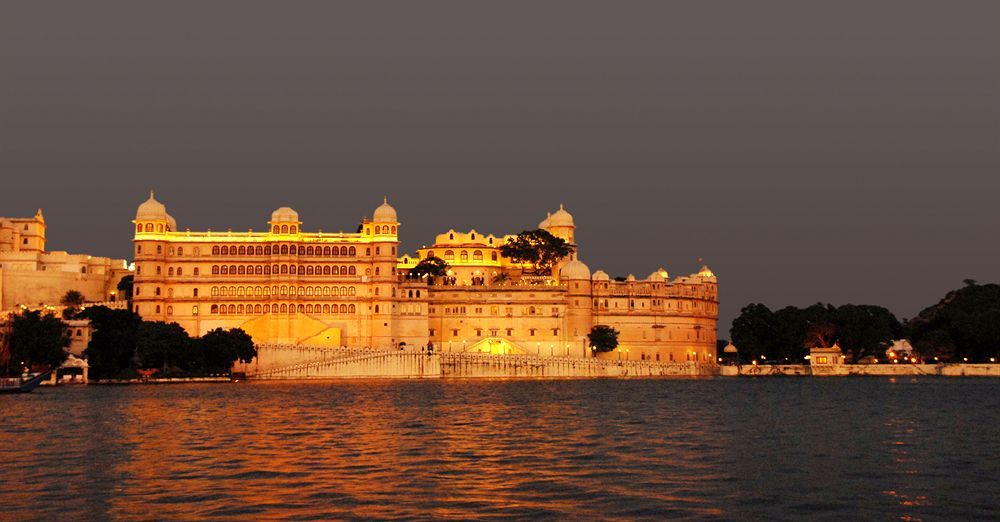 Taj Fateh Prakash Palace Удайпур Экстерьер фото